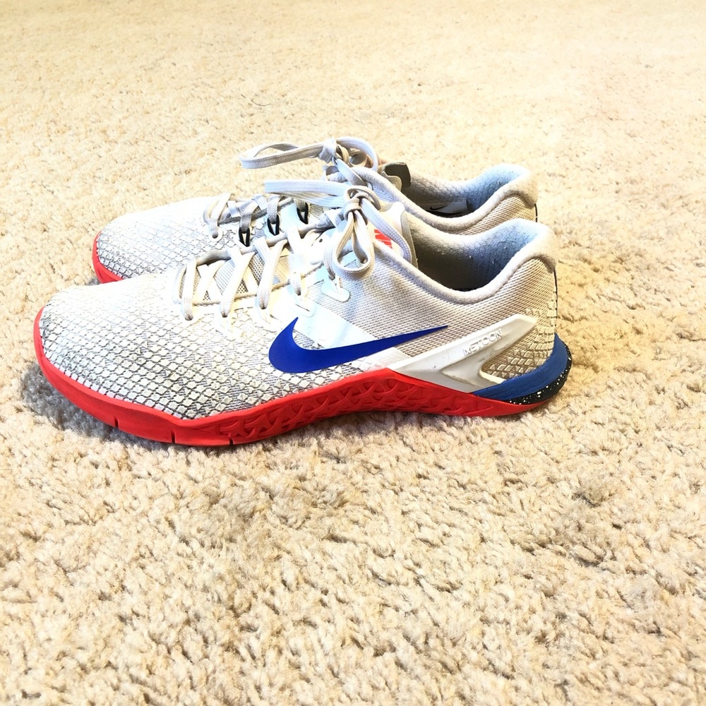 Women’s Nike Metcon 4 Size 7
